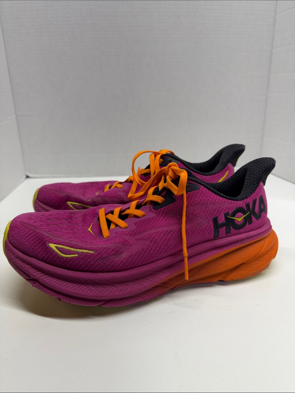 Hoka Clifton 9 Sneakers Running Athletic Shoes Fuchsia Pink Orange Mens Size 8 D